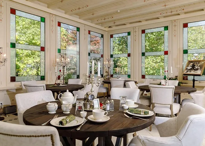 Villa-ottilienruh-pfauen-suite 게스트하우스 일젠부르크