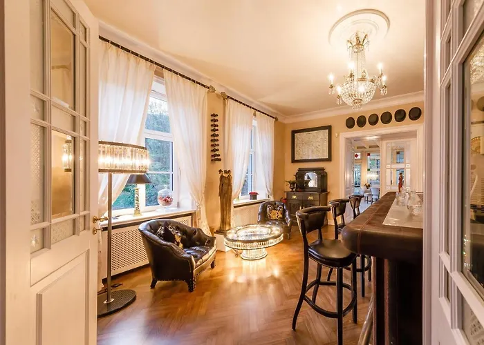 게스트하우스 Villa-ottilienruh-pfauen-suite