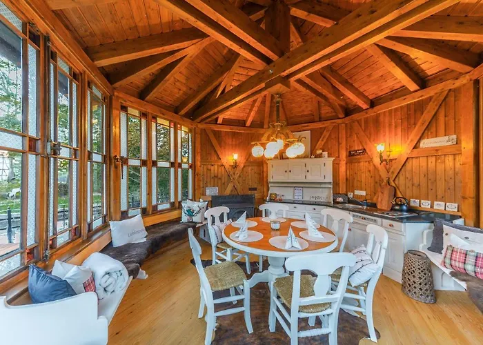 Villa-ottilienruh-pfauen-suite * 일젠부르크